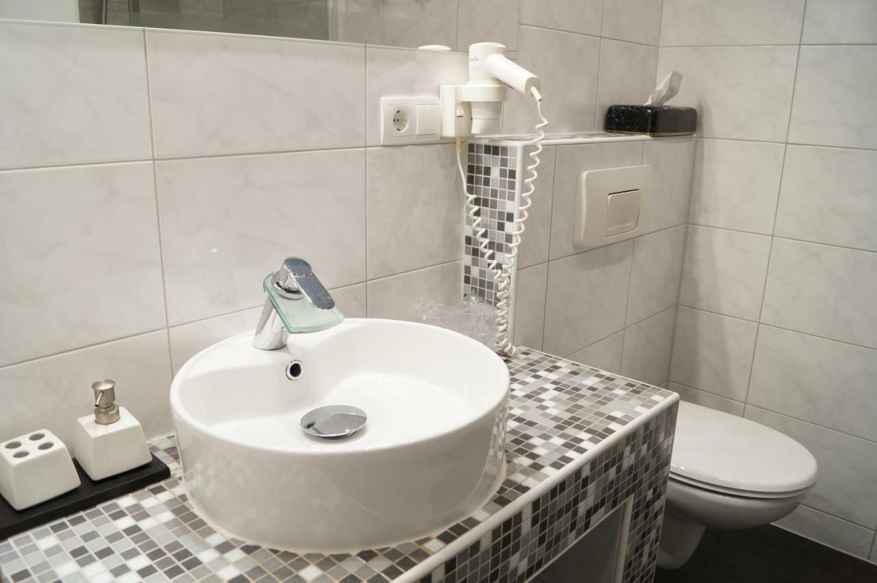 Hotel Postkeller Krumbach Kültér fotó