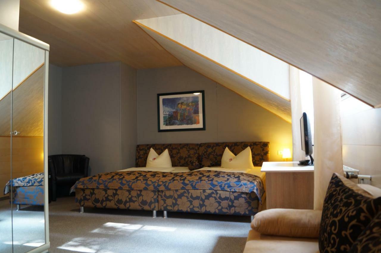 Hotel Postkeller Krumbach Kültér fotó