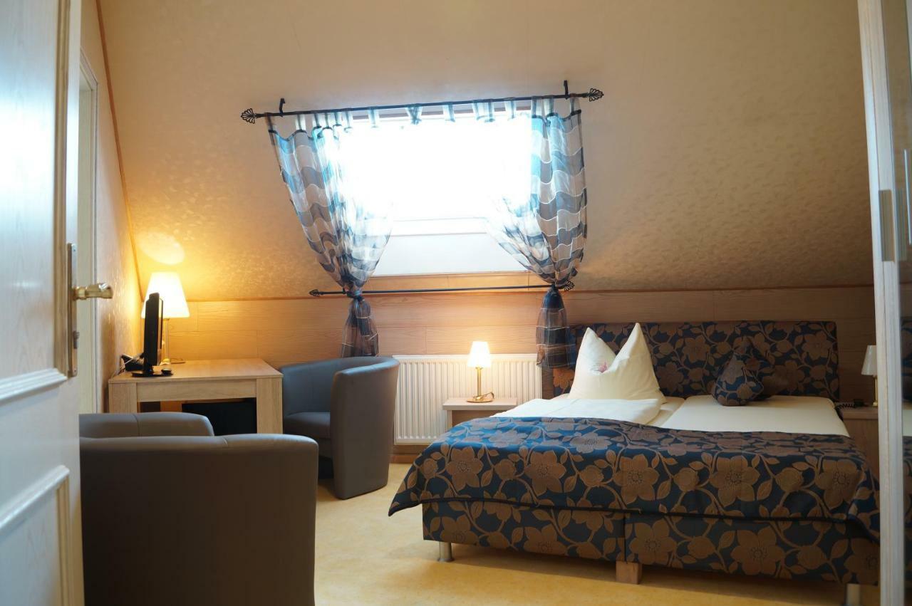 Hotel Postkeller Krumbach Kültér fotó